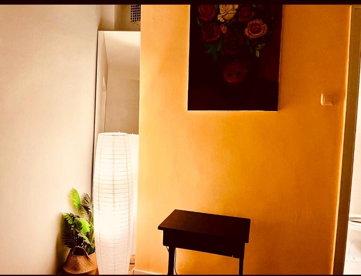 Comfortable Downtown Flat *